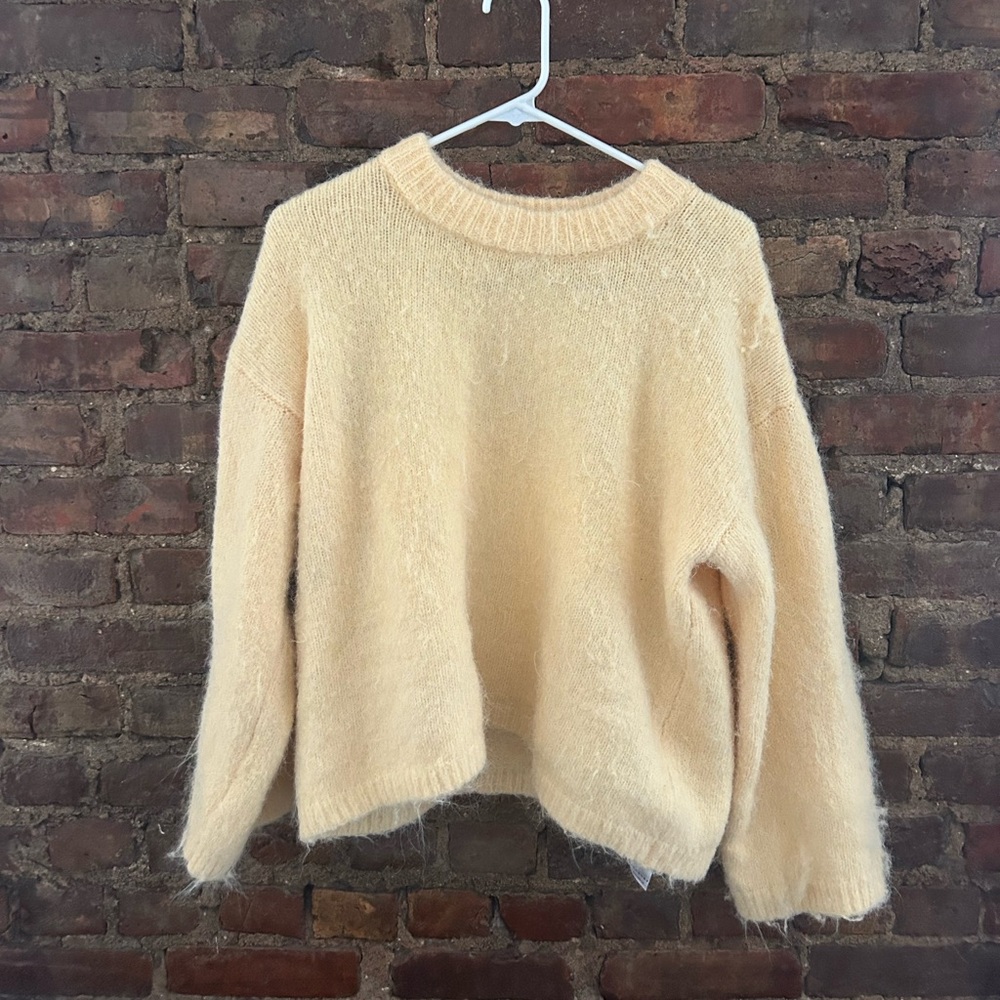 Oversized wooly yellow topshop sweater